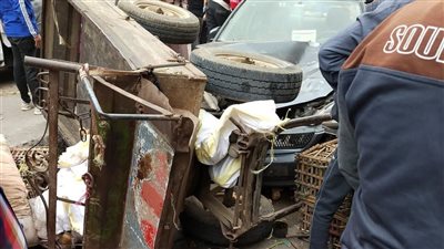 السائق أصيب بـ غيبوبة.. سيارة ملاكي تصطدم بعربة كارو وإصابة 6 أشخاص بطنطا