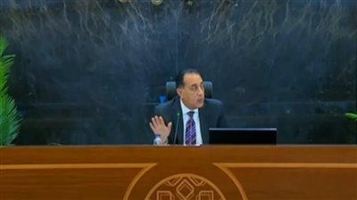 رئيس الوزراء يتفقد مستشفى الرمد في أسيوط