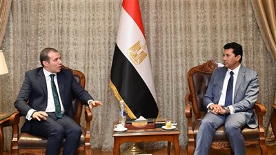 وزير الرياضة يبحث مع رئيس هيئة الإسعاف دعم سلامة الرياضيين وتوسيع التغطية الطبية بمراكز الشباب