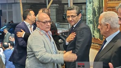 محمد الباز ومصطفى بكري ومحمد عبد العزيز وشبانة يقدمون واجب العزاء في شقيقة خالد البلشي