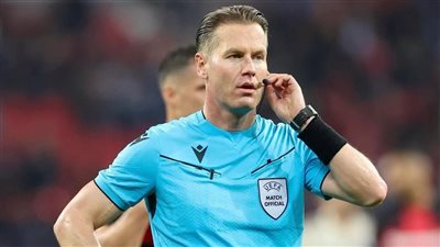 الهولندي مكايلي يقترب من تحكيم مباراة الأهلي وبيراميدز في الدوري.. وشرط وحيد للموافقة
