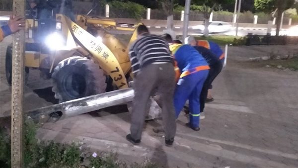 إزالة حطام حادث مروري