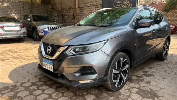  نيسان قشقاي