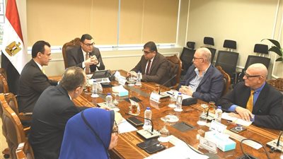 وزير الإسكان يتابع الموقف التنفيذي لمشروعات إحياء القاهرة الخديوية