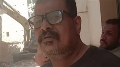 أحد سكان العقار المنهار بسوهاج: الدور الأول نزل تحت الأرض|بث مباشر 