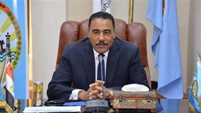 محافظ مطروح يتابع تداعيات حادث تصادم الضبعة ومصرع شخصين وإصابة 18