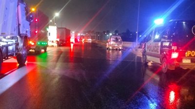 بعد انقلاب سيارة محملة بالسولار..عودة الحركة المرورية لطبيعتها أسفل كوبري قها بطريق مصر الإسكندرية الزراعي 