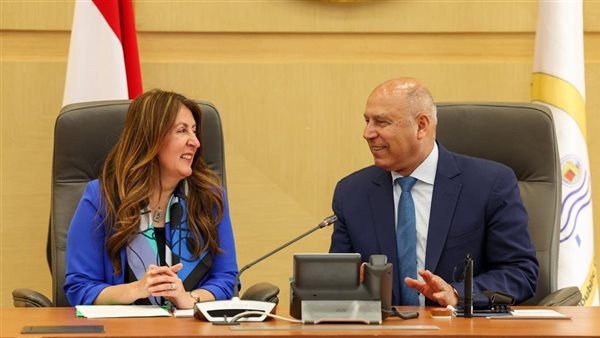 وزير النقل والصناعة