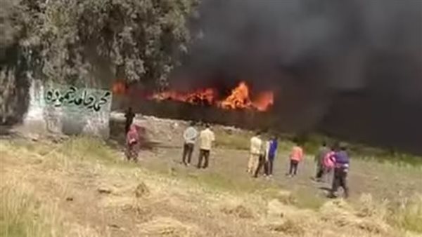 جانب من الحريق