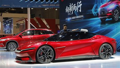 بسبب رسوم ترامب.. الصين تؤجل الموافقة على خطط استثمار جيلي وبي واي دي في أمريكا اللاتينية 