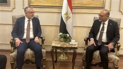 وزير العمل ونظيره التركي يبحثان سبل تكثيف التعاون في جميع الملفات ذات الاهتمام المشترك