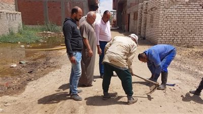 استجابة فورية لشكوى مواطن بشأن تراكم مياه صرف بقرية مازورا في بني سويف 