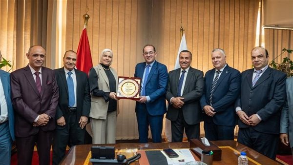 جانب من التكريم