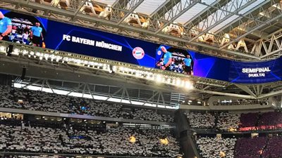 ريال مدريد يستعد لتقديم عرض ضوئي في ملعب سانتياجو بيرنابيو ضد أرسنال