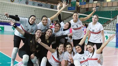 سيدات طائرة الزمالك يغادرن نيجيريا بعد التتويج بلقب بطولة إفريقيا