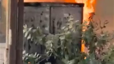 انقطاع التيار عن المنطقة.. اشتعال النيران في مولد كهربائي بسبب ماس بقنا