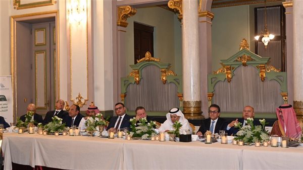 وزير النقل خلال المؤتمر