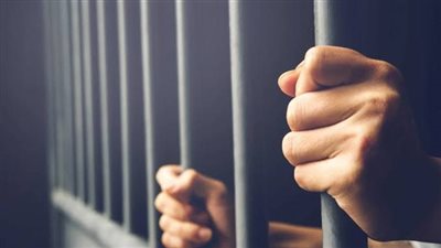 سائق يحول سيارته لمخزن مخدرات بشرم الشيخ... والمحكمة تعاقبه بالحبس