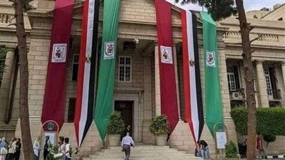 باستخدام الروبوتات.. أستاذ بقصر العيني يبتكر جهاز يعيد تعريف جراحات تصحيح إعوجاج العمود الفقري