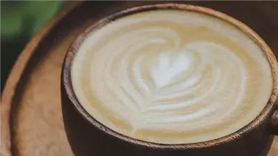 خبراء التغذية يحذرون.. كم كوبًا من القهوة يمكنك شربه يوميًا دون ضرر؟