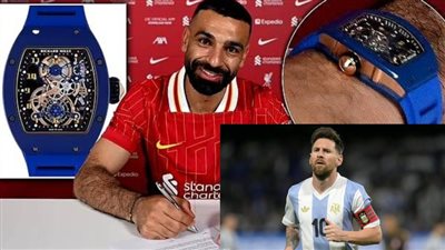 ساعة محمد صلاح تثير إعجاب ميسي على إنستجرام