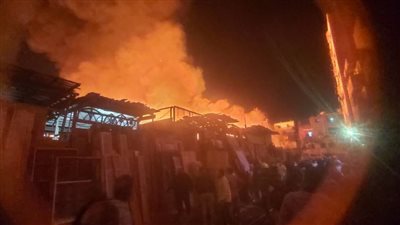بعد حريق مخازن أخشاب بالشرابية.. مصدر بمحافظة القاهرة: صادر لها قرار إزالة منذ فترة ولم ينفذ| خاص