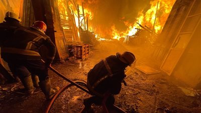 بسبب انفجار أنبوبة بوتاجاز.. القصة الكاملة لحريق مخازن الأخشاب بالشرابية