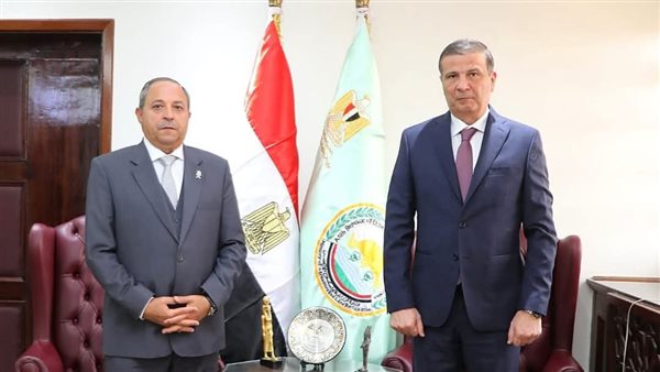 وزير الزراعة ومحافظ