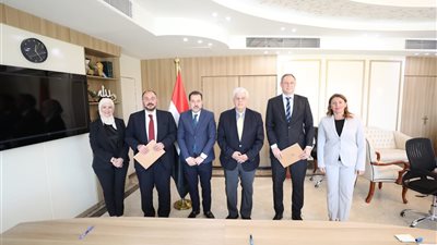 وزير التعليم العالي يشهد توقيع مذكرة تفاهم بين الأعلى للمستشفيات وكوجنوس الألمانية لتعزيز التعليم الطبي