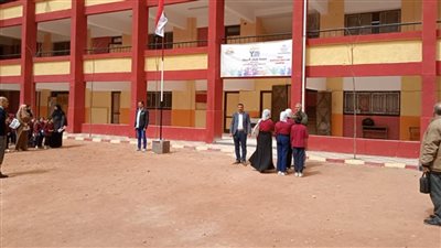 مُعلمة تصفع مدير مدرسة على وجهه أمام الطلاب بالعمرانية.. وتعليم الجيزة تتخذ إجراءات حاسمة| خاص