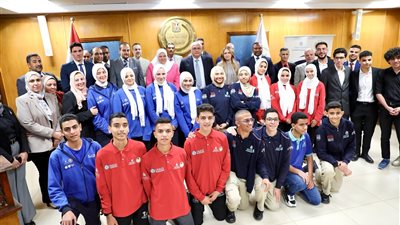  التعليم تكرم الطلاب المتميزين والمبدعين بمدارس التكنولوجيا التطبيقية لعام 2024-2025