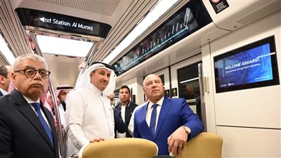 كامل الوزير يستقل مترو أنفاق الرياض ويؤكد: حريصون على التوسع بإنشاء وسائل نقل صديقة للبيئة