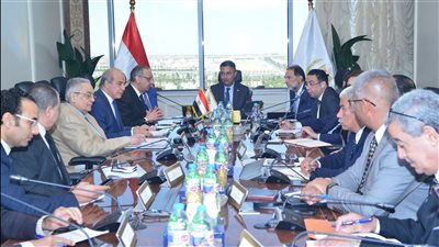 دعمًا للفلاح.. وزير التموين يطالب بسرعة صرف مستحقات موردي القمح خلال 48 ساعة