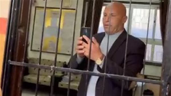 مدير المدرسة 