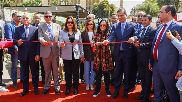 عددًا من المسؤولين