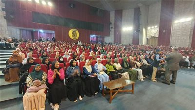 مكافأة 15 ألف جنيه لأوائل الجمهورية.. انطلاق محاضرات المراجعة النهائية لطلاب الثانوية العامة بالأقصر