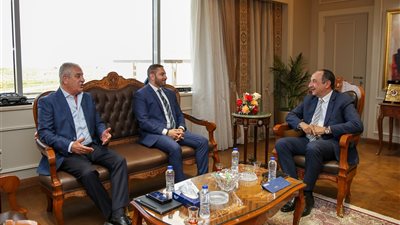 أبرزها الغزل والنسيج.. تعاون مشترك بين شركات قطاع الأعمال وجيلا للمعدات الكهربائية