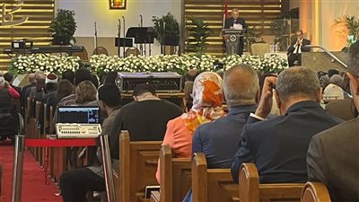 في احتفال عيد القيامة المجيد 2025.. القس أندريه زكي يثمّن جهود الدولة ويشكر الرئيس السيسي