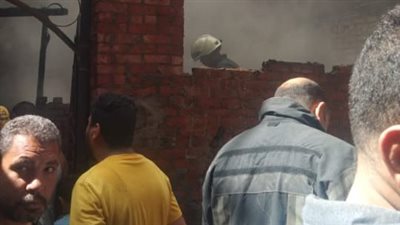 اندلاع حريق في مخزن بلاستيك بمبنى داخل محطة أبو صير بالمرج.. والحماية المدنية تحاول السيطرة