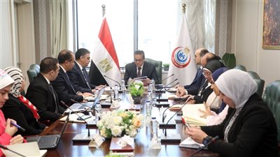 وزير الصحة يبحث مع رئيس هيئة الشراء الموحد مستجدات إنشاء مراكز تدريب لتصنيع اللقاحات بإفريقيا