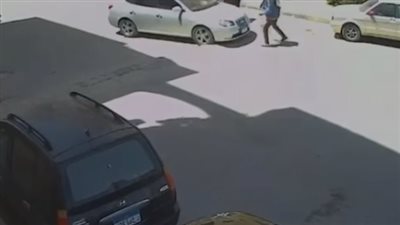 بسبب تربيته للكلاب.. شخص يدهس آخر خلال عودته من الصلاة بحلوان 