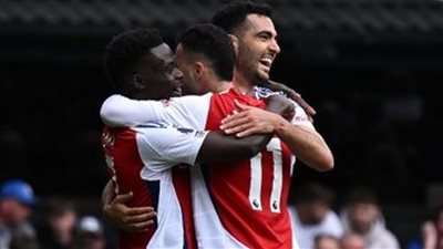 الدوري الإنجليزي| أرسنال يضرب إبسويتش تاون برباعية.. ومانشستر يونايتد يسقط أمام وولفرهامبتون 