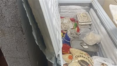 ضبط كميات من الأغذية الفاسدة وإغلاق 3 منشآت غذائية في العبور