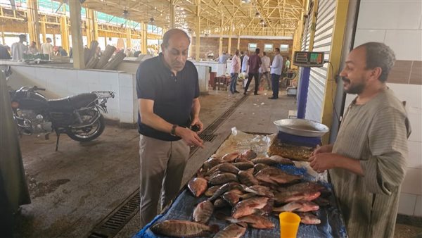 حملات مكثفة على الأسواق