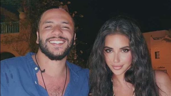 محمد السباعي وزوجته