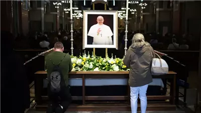 جنازة استثنائية للبابا فرنسيس.. ما الذي اختلف عن أسلافه؟
