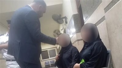 إخلاء سبيل الفتاتين صاحبتي فيديو الرقص داخل عربات مترو الأنفاق بكفالة 2000 جنيه