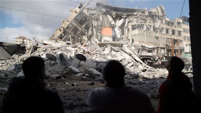 وفد حماس يغادر القاهرة بعد مشاورات مكثفة حول وقف إطلاق النار وتبادل الأسرى في غزة