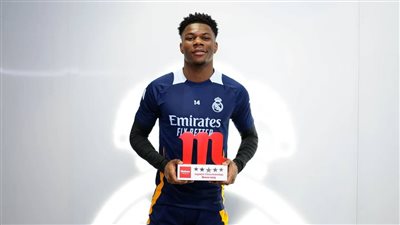 تشاوميني يفوز بجائزة الأفضل بشهر مارس في ريال مدريد 