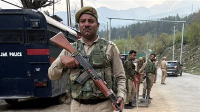 مقتل 26 وإصابة 17 شخصًا في هجوم على سياح في كشمير 